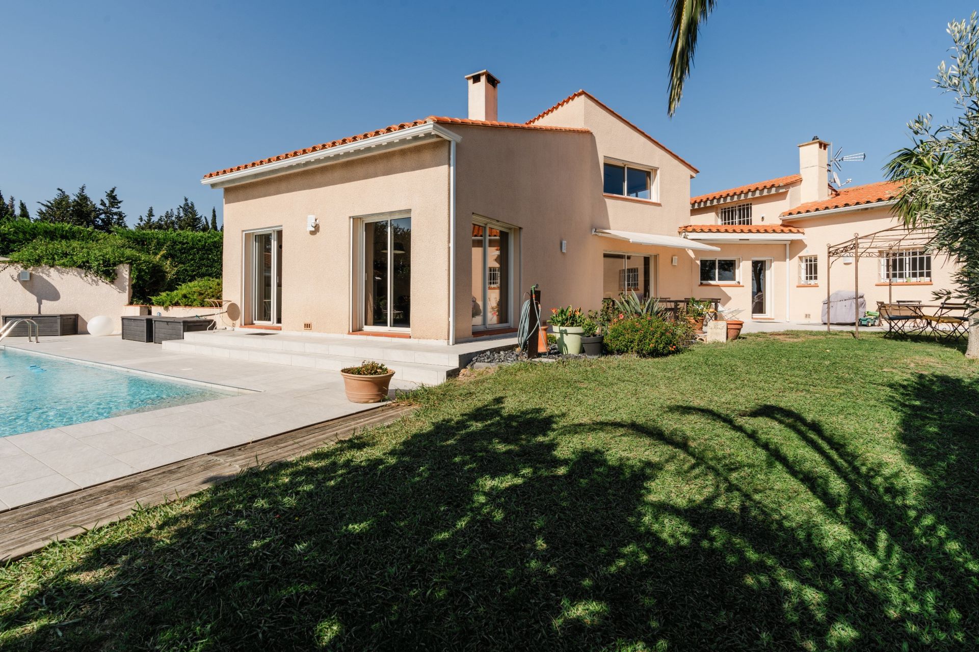 Sale House Canohès (66680) 240 m²